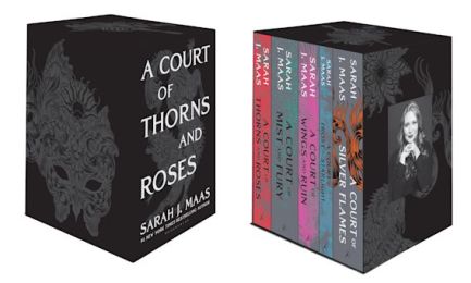 Thorns and Roses: A Court of Thorns and Roses Hardcover Box Set